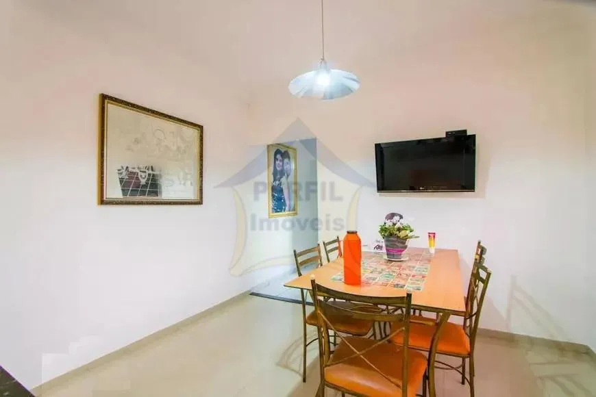 LINDA CASA ! ÓTIMA LOCALIZAÇÃO ! À VENDA Venda no Parque Novo Oratório, SANTO ANDRÉ.