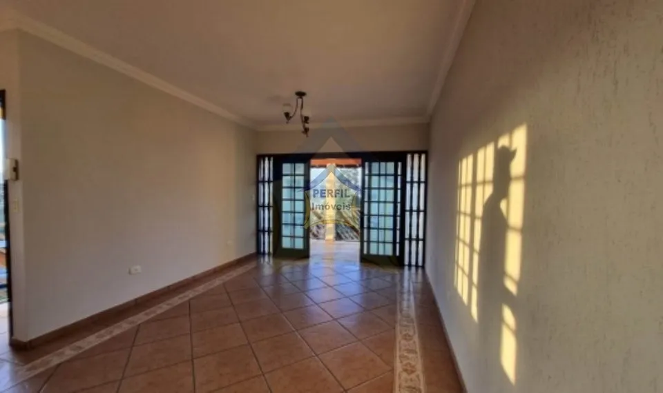 Lindissíma Casa para Venda no bairro Centro Alto. OPORTUNIDADE!