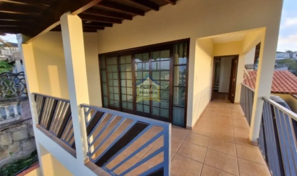 Lindissíma Casa para Venda no bairro Centro Alto. OPORTUNIDADE!