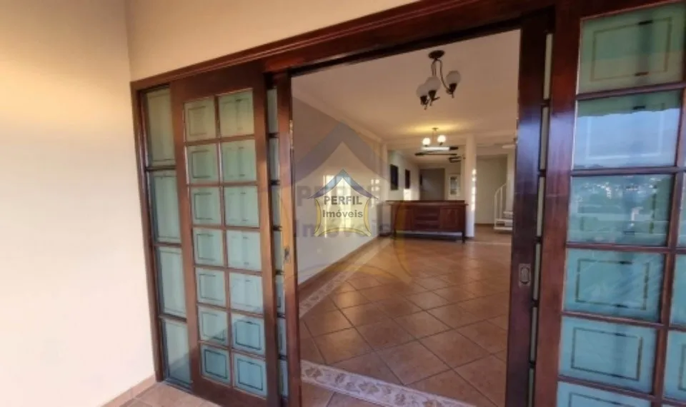 Lindissíma Casa para Venda no bairro Centro Alto. OPORTUNIDADE!