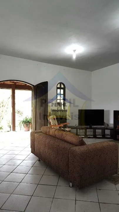 Chácara à Venda no bairro Palmeiras, Suzano- 5 dorm, 1 suíte, 236,32 m, 8.100 m