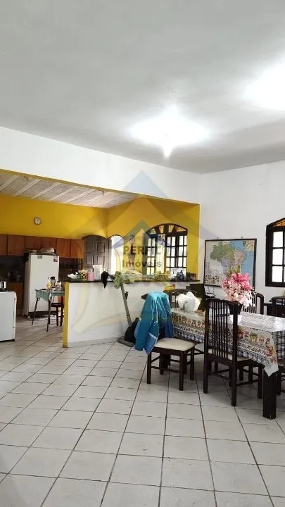 Chácara à Venda no bairro Palmeiras, Suzano- 5 dorm, 1 suíte, 236,32 m, 8.100 m