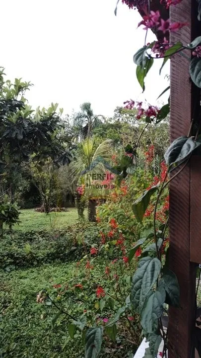 Chácara à Venda no bairro Palmeiras, Suzano- 5 dorm, 1 suíte, 236,32 m, 8.100 m