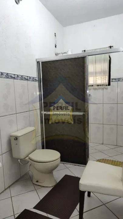 Chácara à Venda no bairro Palmeiras, Suzano- 5 dorm, 1 suíte, 236,32 m, 8.100 m