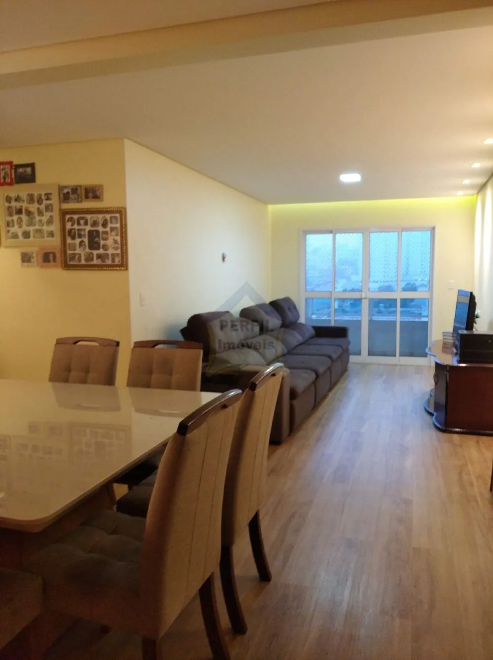 Apartamento à Venda no bairro Vila Pires, Santo André- 3 dorm, 1 suíte, 2 vagas, 112 m