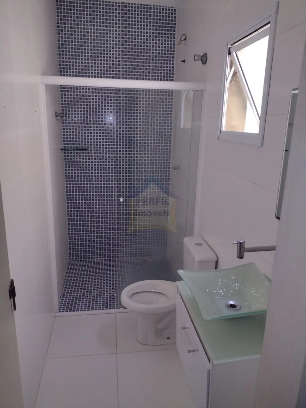 Sobrado à Venda no bairro Condomínio Maracanã, Santo André 2 dorm, 1 suíte, 5 vagas, 179 m