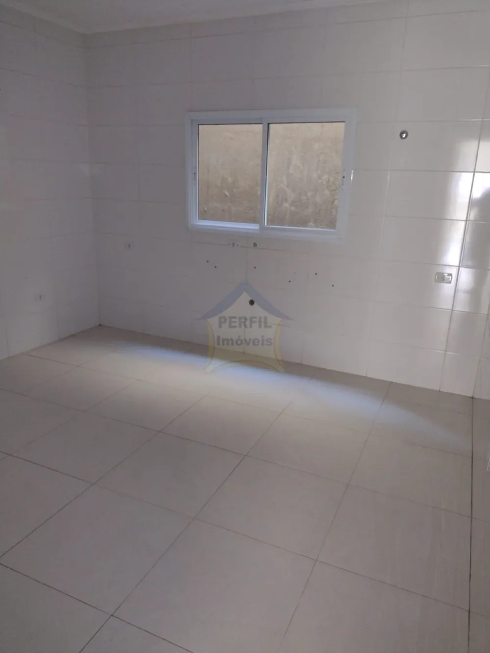 Sobrado à Venda no bairro Condomínio Maracanã, Santo André 2 dorm, 1 suíte, 5 vagas, 179 m