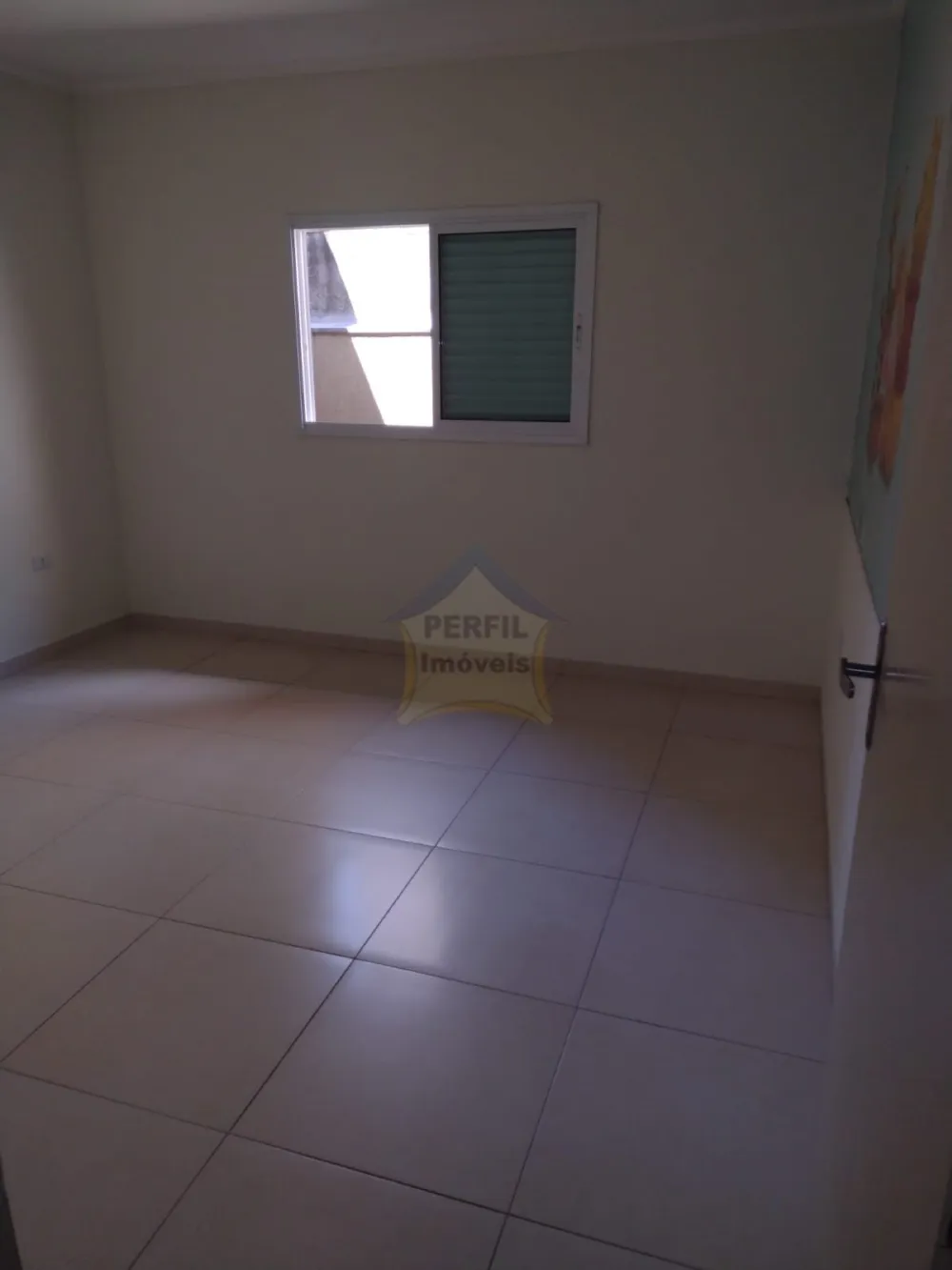 Sobrado à Venda no bairro Condomínio Maracanã, Santo André 2 dorm, 1 suíte, 5 vagas, 179 m