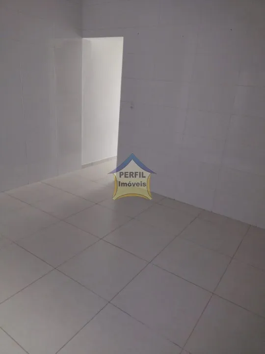 Sobrado à Venda no bairro Condomínio Maracanã, Santo André 2 dorm, 1 suíte, 5 vagas, 179 m