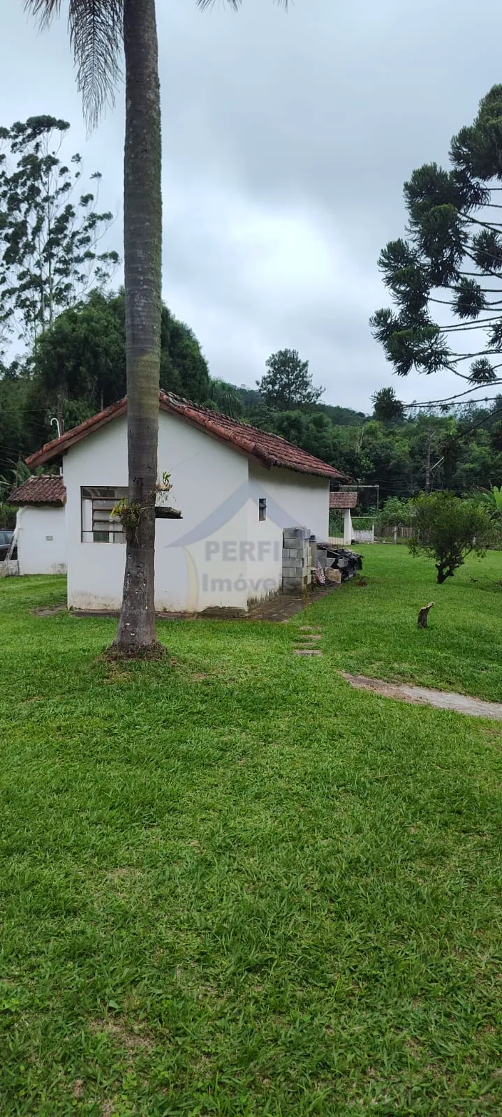LINDA CHÁCARA À VENDA EM RIBEIRÃO PIRES  ÓTIMO PREÇO!