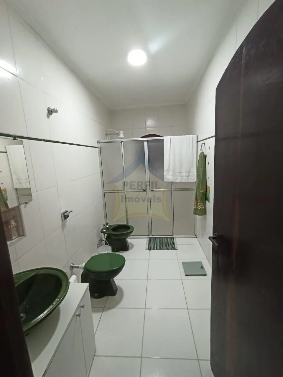 Casa à Venda no bairro Jardim Pilar, em Mauá- 2 dorm, 2 vagas.