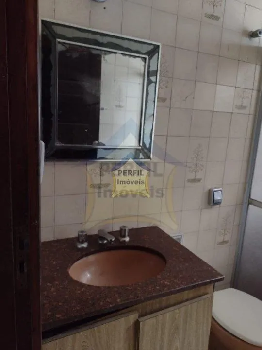 Linda Casa Térrea para Venda no Bairro Roncon , Ribeirão Pires/ 2 dorms, 2 vagas, 150 mt.