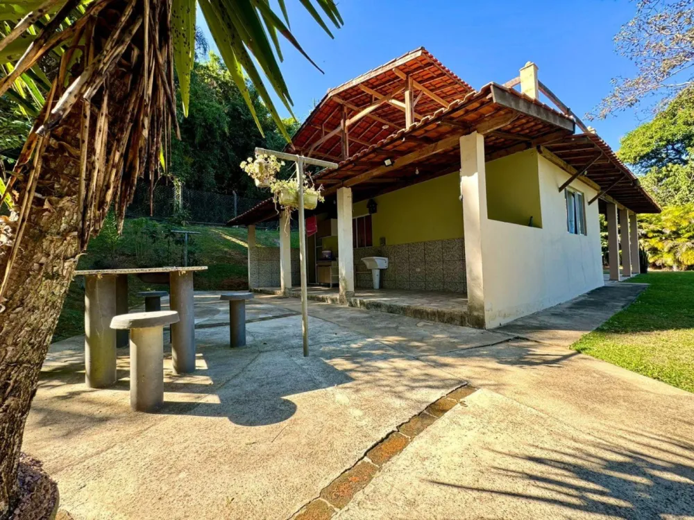 OPORTUNIDADE ! Linda Chácara à venda  em valinhos! R$750.000,00