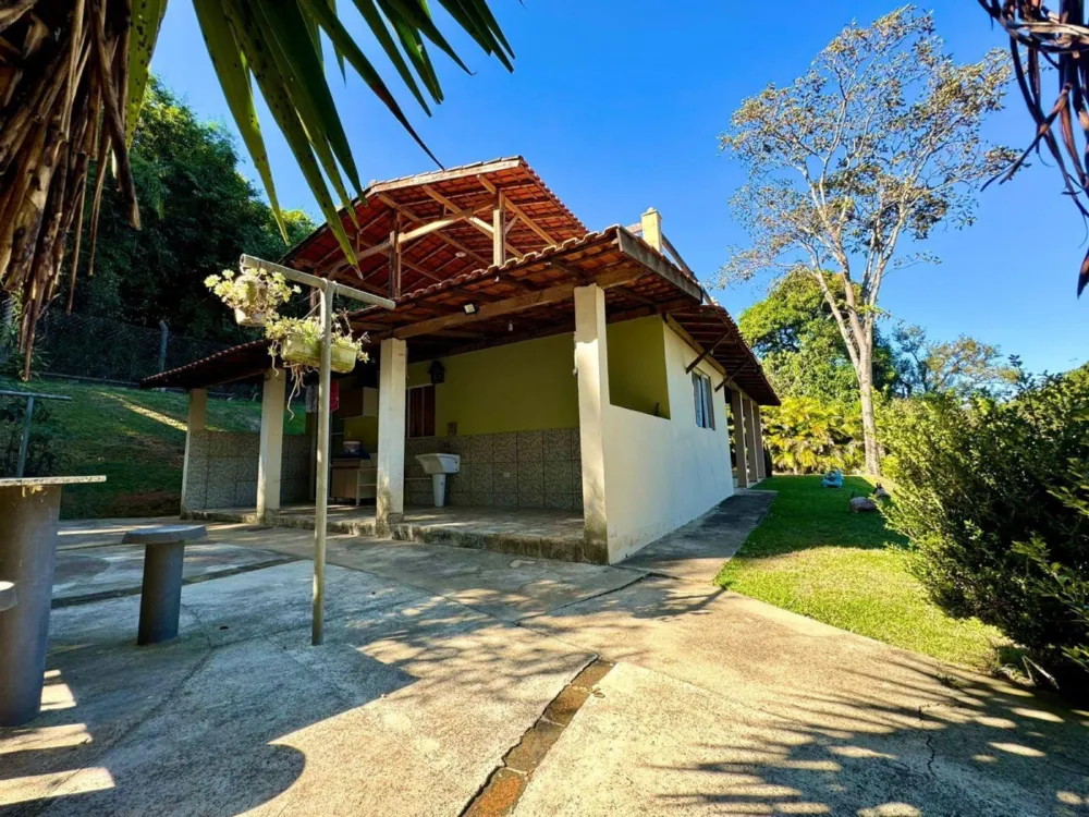 OPORTUNIDADE ! Linda Chácara à venda  em valinhos! R$750.000,00