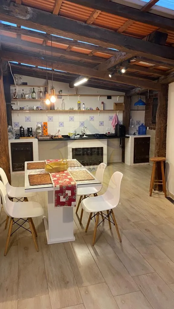 APARTAMENTO à venda em SCS / Baeta Neves