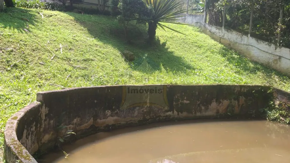 Chácara à venda em Palmeiras/ Suzano. 428M 