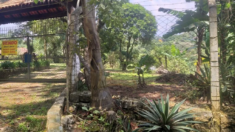 Chácara à venda em Palmeiras/ Suzano. 428M 