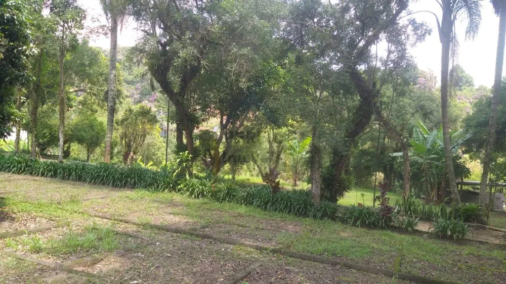 Chácara à venda em Palmeiras/ Suzano. 428M 