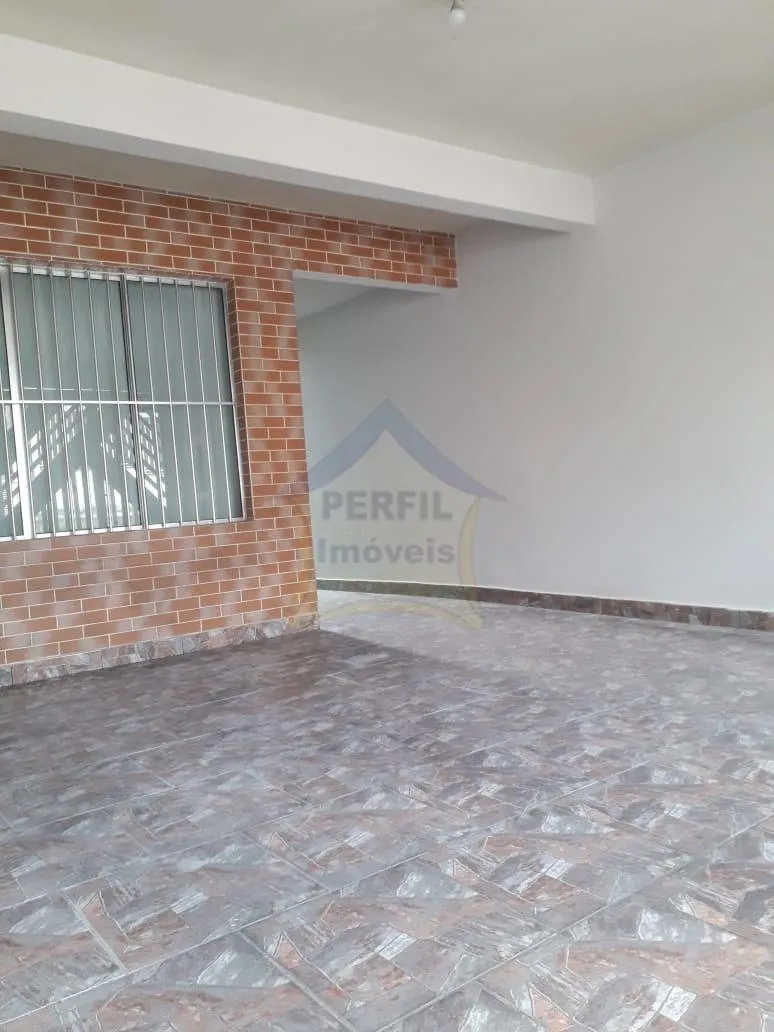 Lindo sobrado com 4 dormitorios sendo 2 suítes a venda em Mauá !
