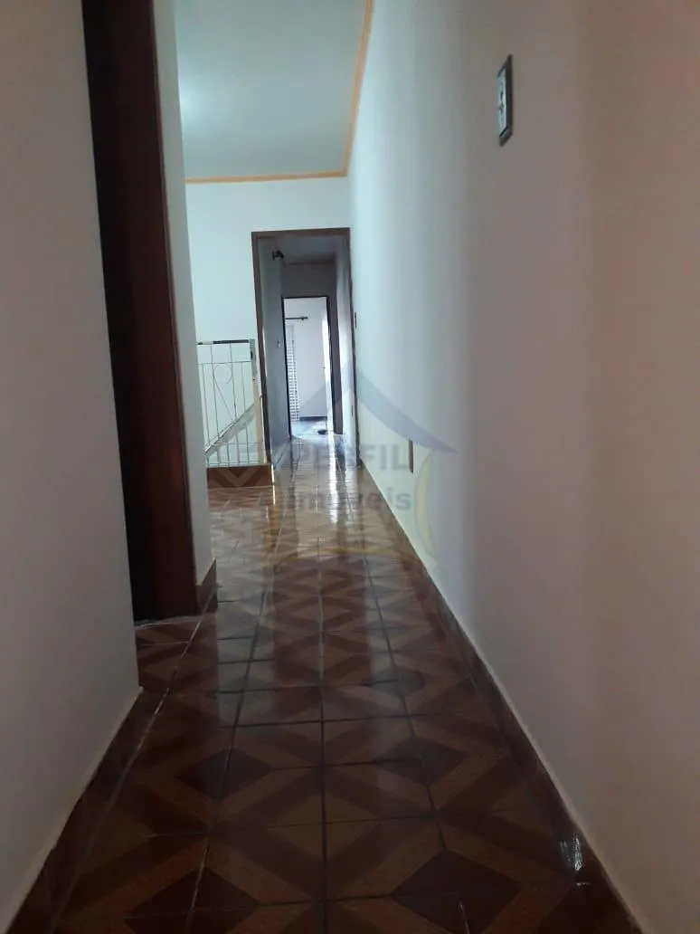 Lindo sobrado com 4 dormitorios sendo 2 suítes a venda em Mauá !