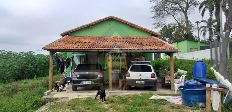 ÓTIMA OPORTUNIDADE- Conjunto de casas para Venda no bairro Ipelândia, 3 dorm, 6 vagas, 1200MT