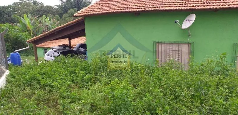 ÓTIMA OPORTUNIDADE- Conjunto de casas para Venda no bairro Ipelândia, 3 dorm, 6 vagas, 1200MT