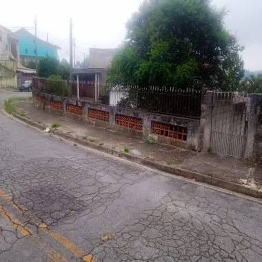 Terreno à venda /  Vila Assis Brasil em Mauá.