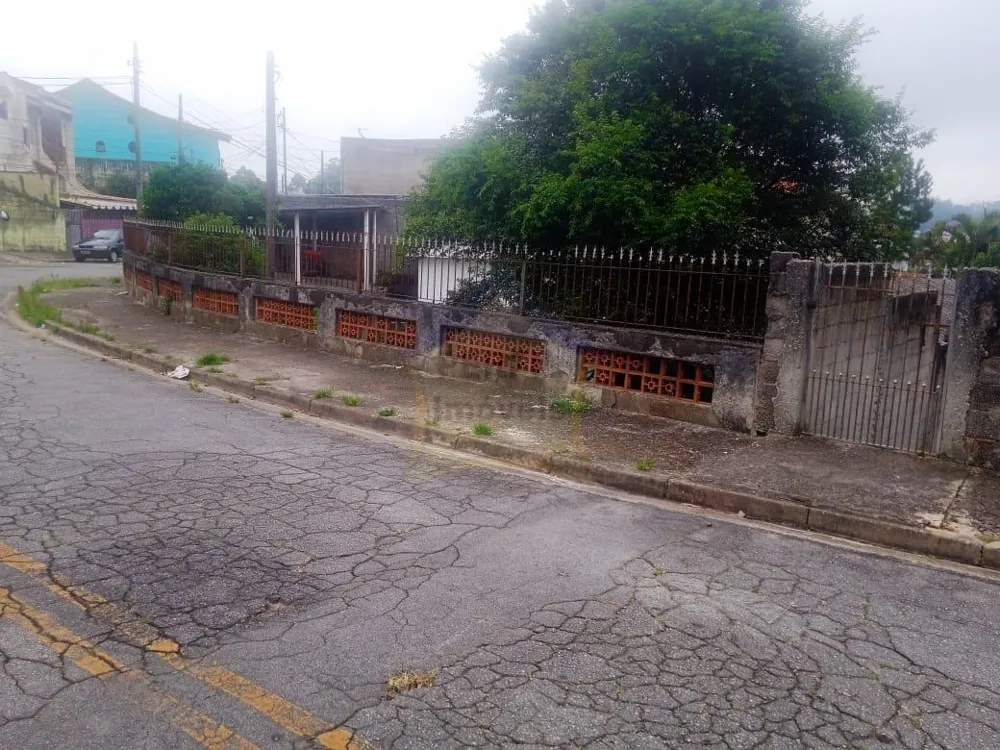 Terreno à venda /  Vila Assis Brasil em Mauá.