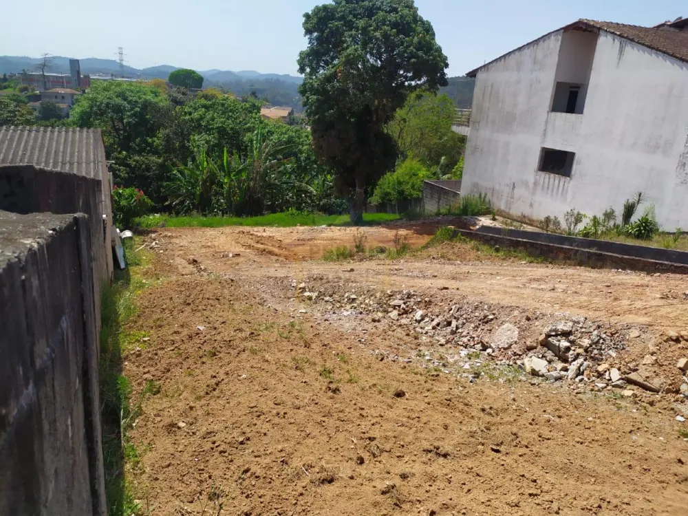 Terreno 400Mt  à Venda no bairro Suíssa em Ribeirão Pires