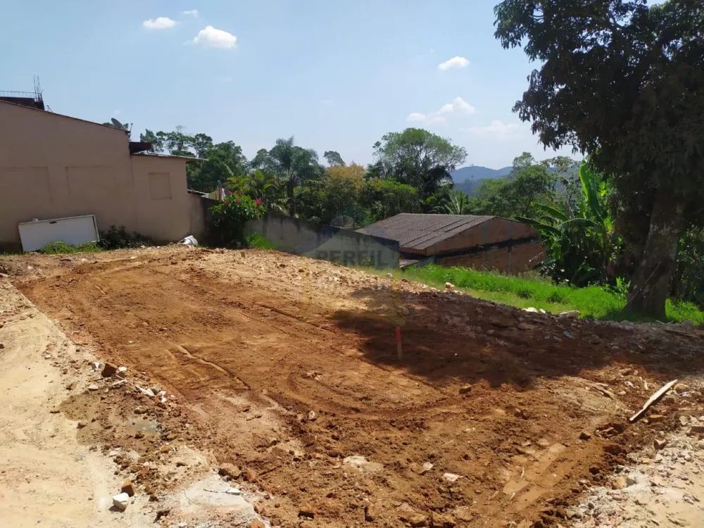 Terreno 400Mt  à Venda no bairro Suíssa em Ribeirão Pires