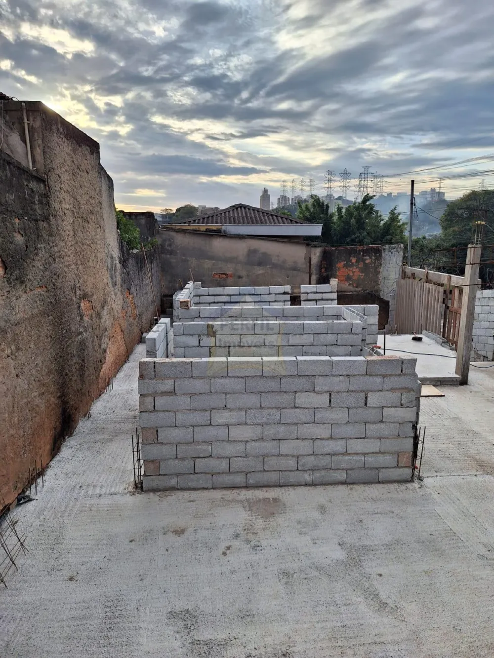 Terreno para Venda no bairro Jardim Cristiane em Santo André