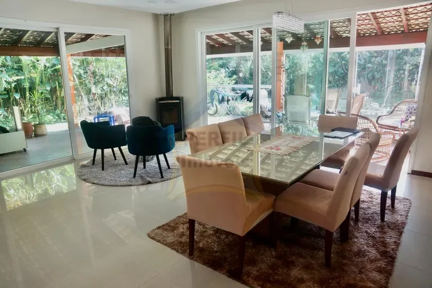 Sobrado 4 quartos para Venda no bairro Represa em Ribeirão Pires