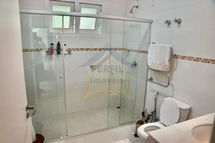 Sobrado 4 quartos para Venda no bairro Represa em Ribeirão Pires