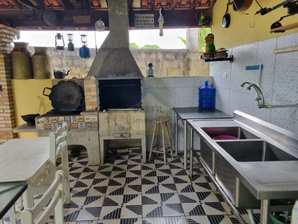 Sítio / Chácara 3 quartos para Venda no bairro Loteamento Chácaras Ingrid em Taubaté