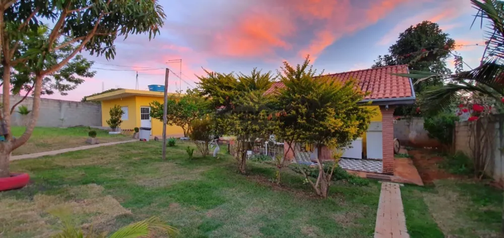 Sítio / Chácara 3 quartos para Venda no bairro Loteamento Chácaras Ingrid em Taubaté