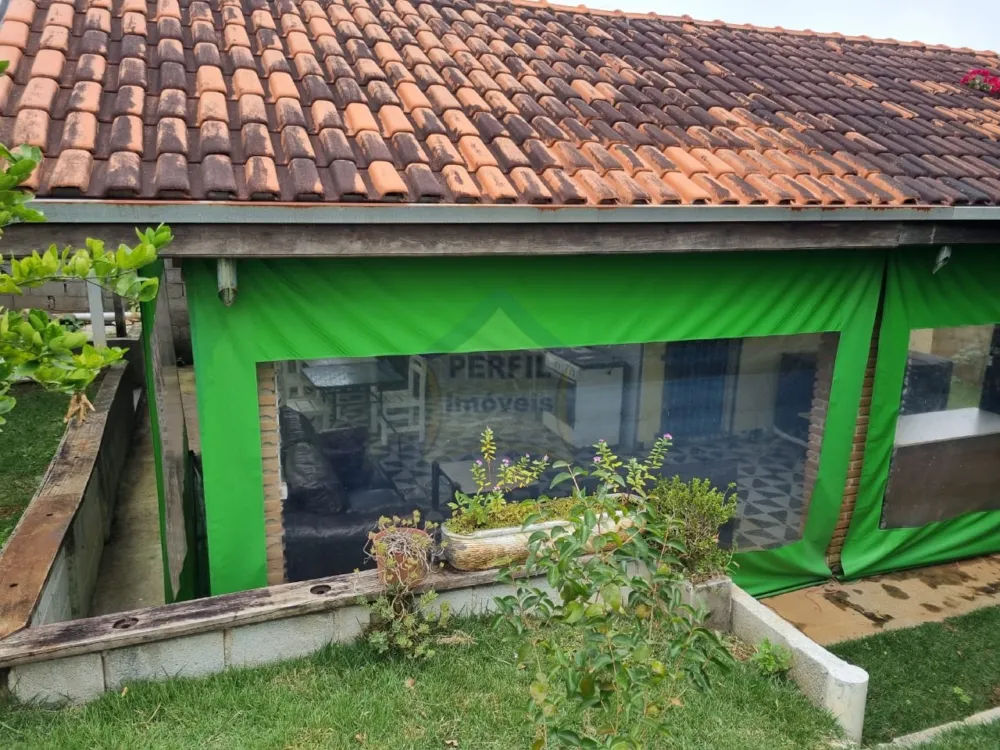 Sítio / Chácara 3 quartos para Venda no bairro Loteamento Chácaras Ingrid em Taubaté