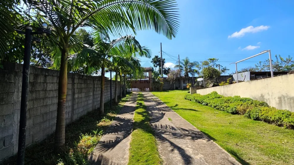 Sítio / Chácara 3 quartos para Venda no bairro Loteamento Chácaras Ingrid em Taubaté