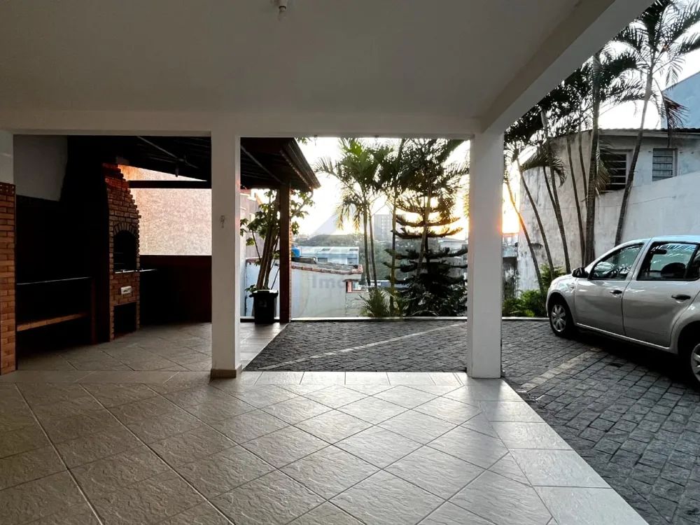 Sobrado 4 quartos para Venda no bairro Vila Curuçá em Santo André