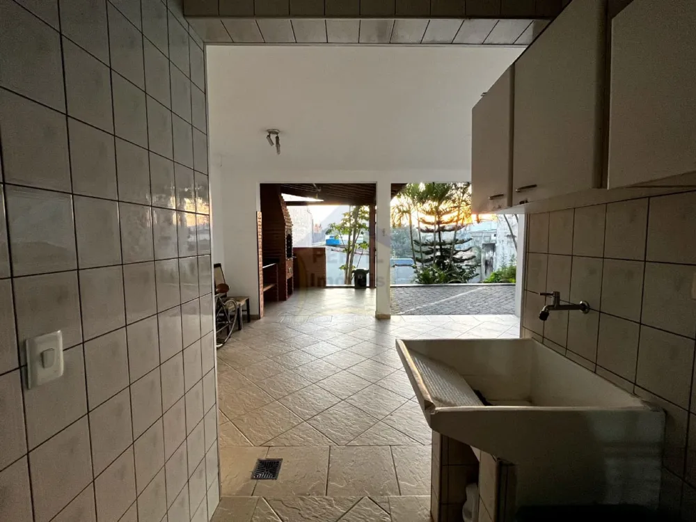 Sobrado 4 quartos para Venda no bairro Vila Curuçá em Santo André