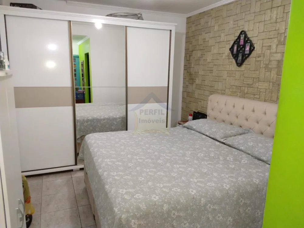 Sobrado 4 quartos para Venda no bairro Vila Curuçá em Santo André