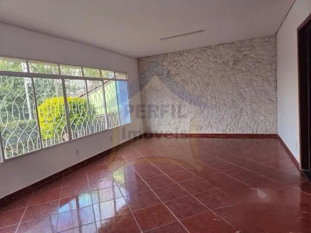 Casa 3 quartos para Locação Anual no bairro Campestre em Santo André