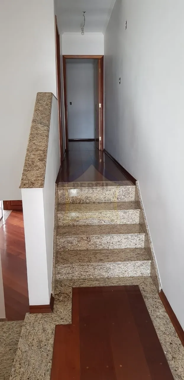 Sobrado 3 quartos para Venda no bairro Olímpico em São Caetano do Sul