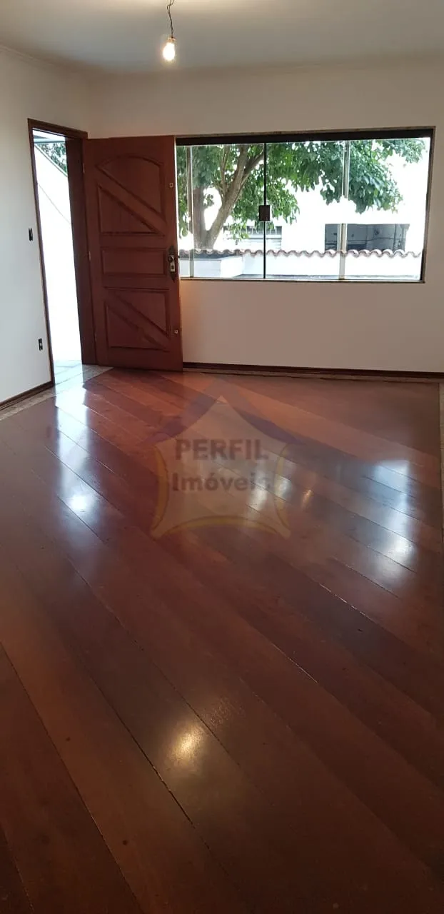 Sobrado 3 quartos para Venda no bairro Olímpico em São Caetano do Sul