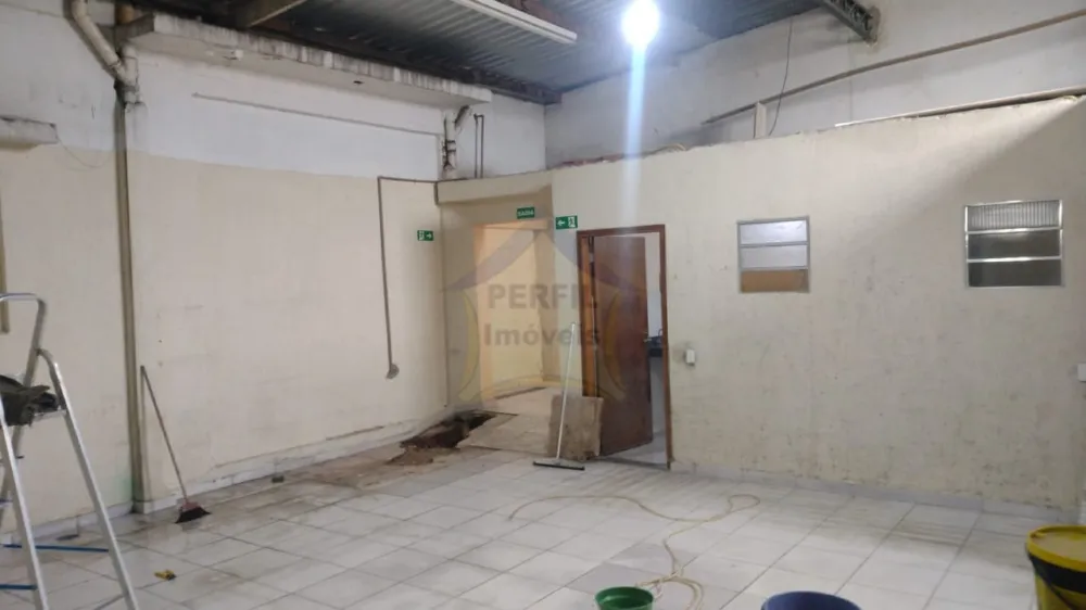 Sala comercial para Locação Anual no bairro Vila Lucinda em Santo André