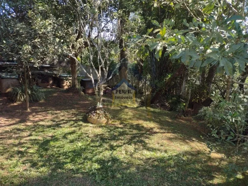 Linda Chácara  no bairro Nossa Senhora Aparecida 2, Suzano SP.