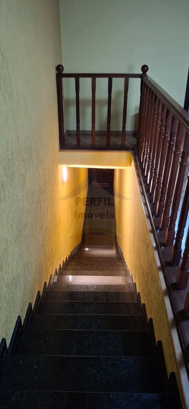 Sobrado 5 quartos para Venda no bairro Vila Camilópolis em Santo André