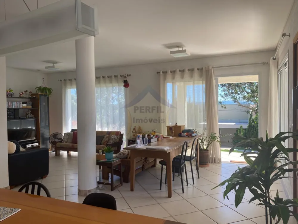 Casa 3 quartos para Venda no bairro Terras de Santa Cruz em Itatiba