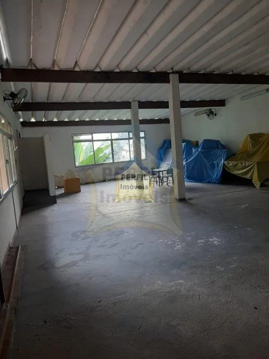 LINDA CHÁCARA À VENDA ,no bairro Dos Finco, 3 dorm, 1 suíte, 6 vagas, 450 m, 1200 m