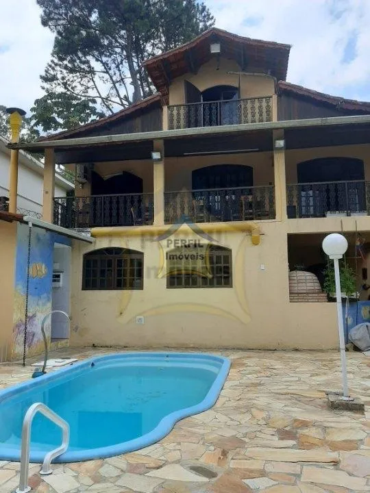 LINDA CHÁCARA À VENDA ,no bairro Dos Finco, 3 dorm, 1 suíte, 6 vagas, 450 m, 1200 m