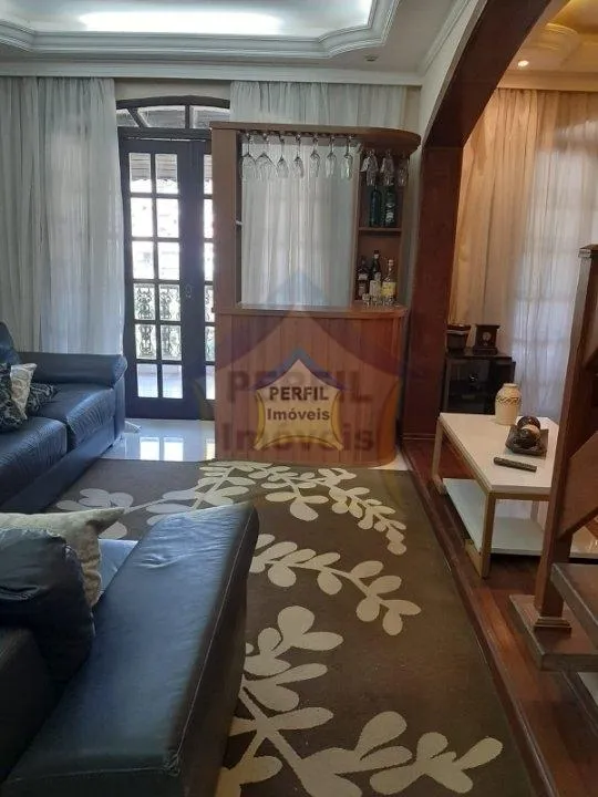 LINDA CHÁCARA À VENDA ,no bairro Dos Finco, 3 dorm, 1 suíte, 6 vagas, 450 m, 1200 m